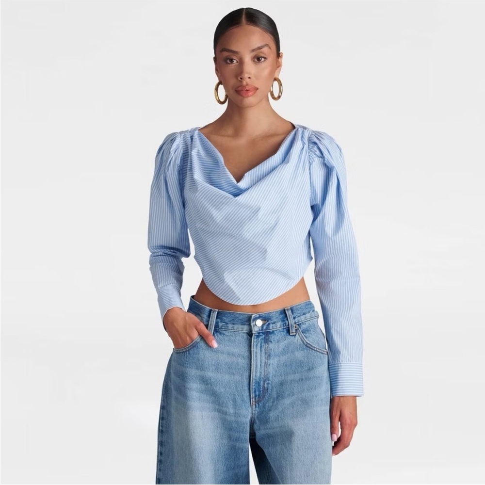 KBB by KAHLANA Women's
'The Balloon Cropped Top'
Blue/White Striped Size S NWT